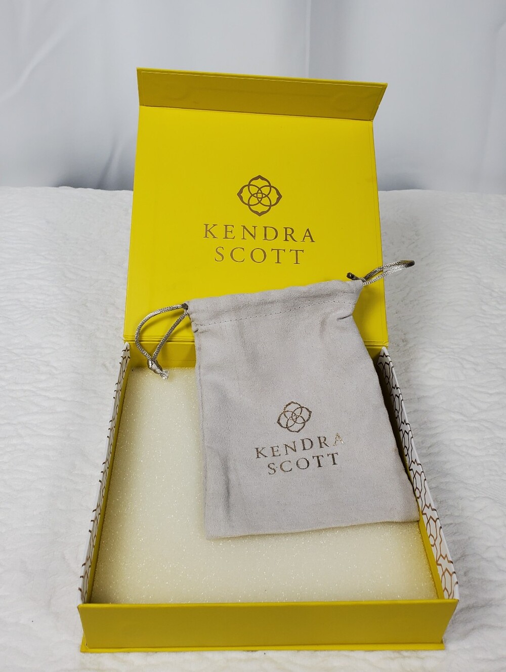 Kendra Scott Jewelry Pouch And Yellow Box